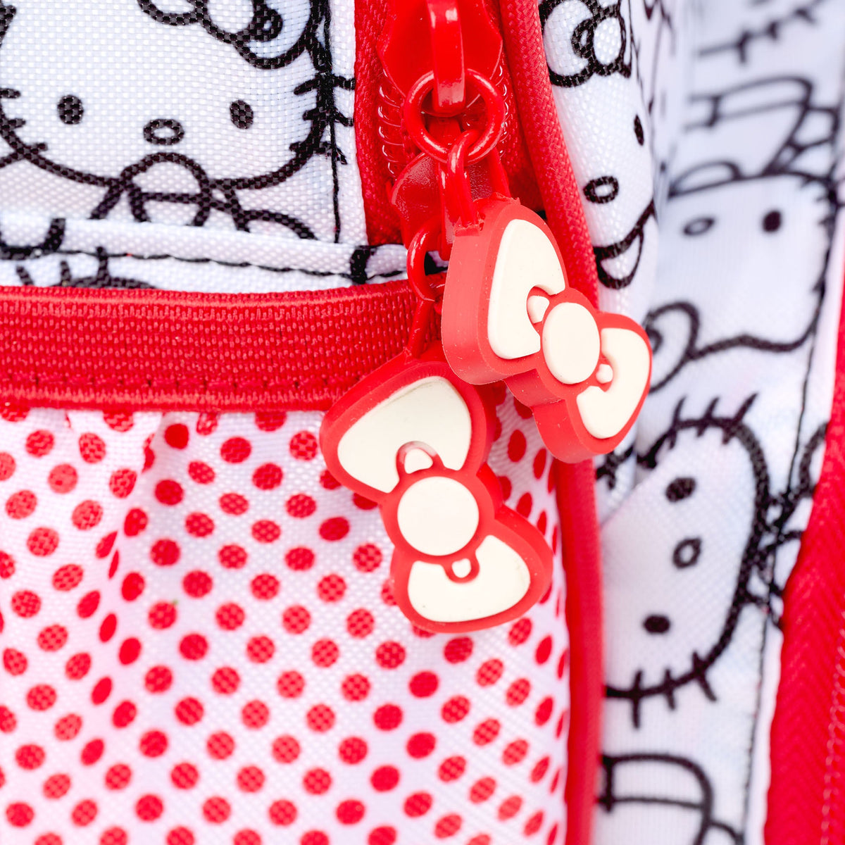 hello-kitty-classic-backpack-cooler-w6 00027925-Z.jpg
