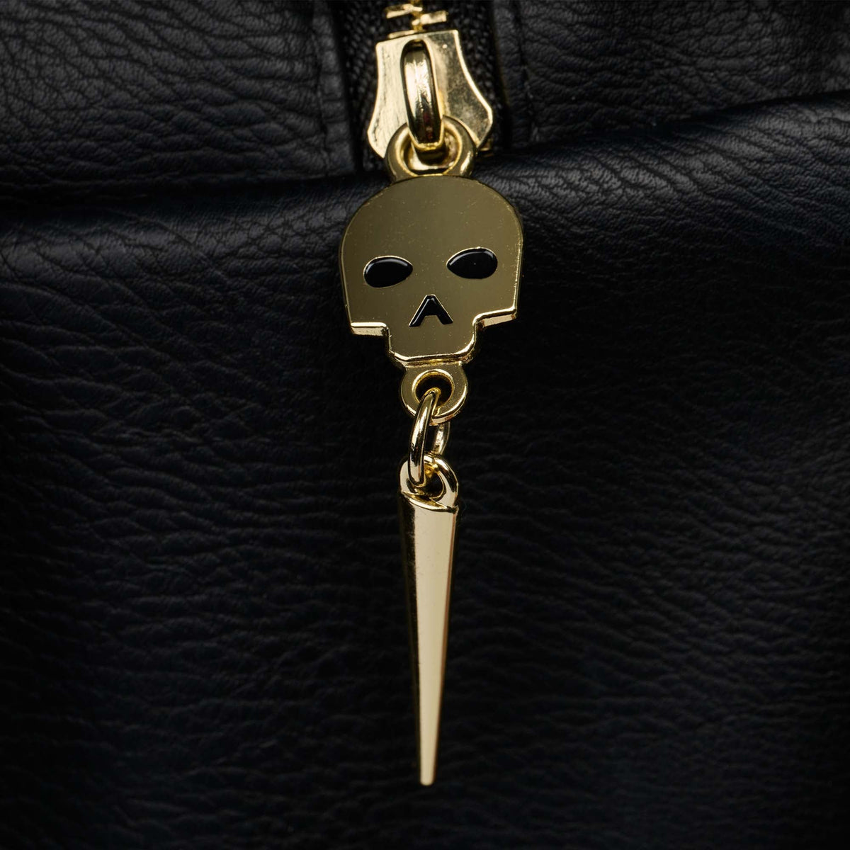 liquid-death-coffin-crossbody-cooler-bag-i7 00028055-Z.jpg