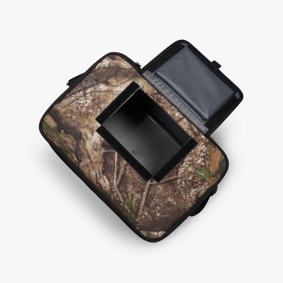 realtree-apx-hlc-28-can-bag-x4 00064354-O3-2025.jpg